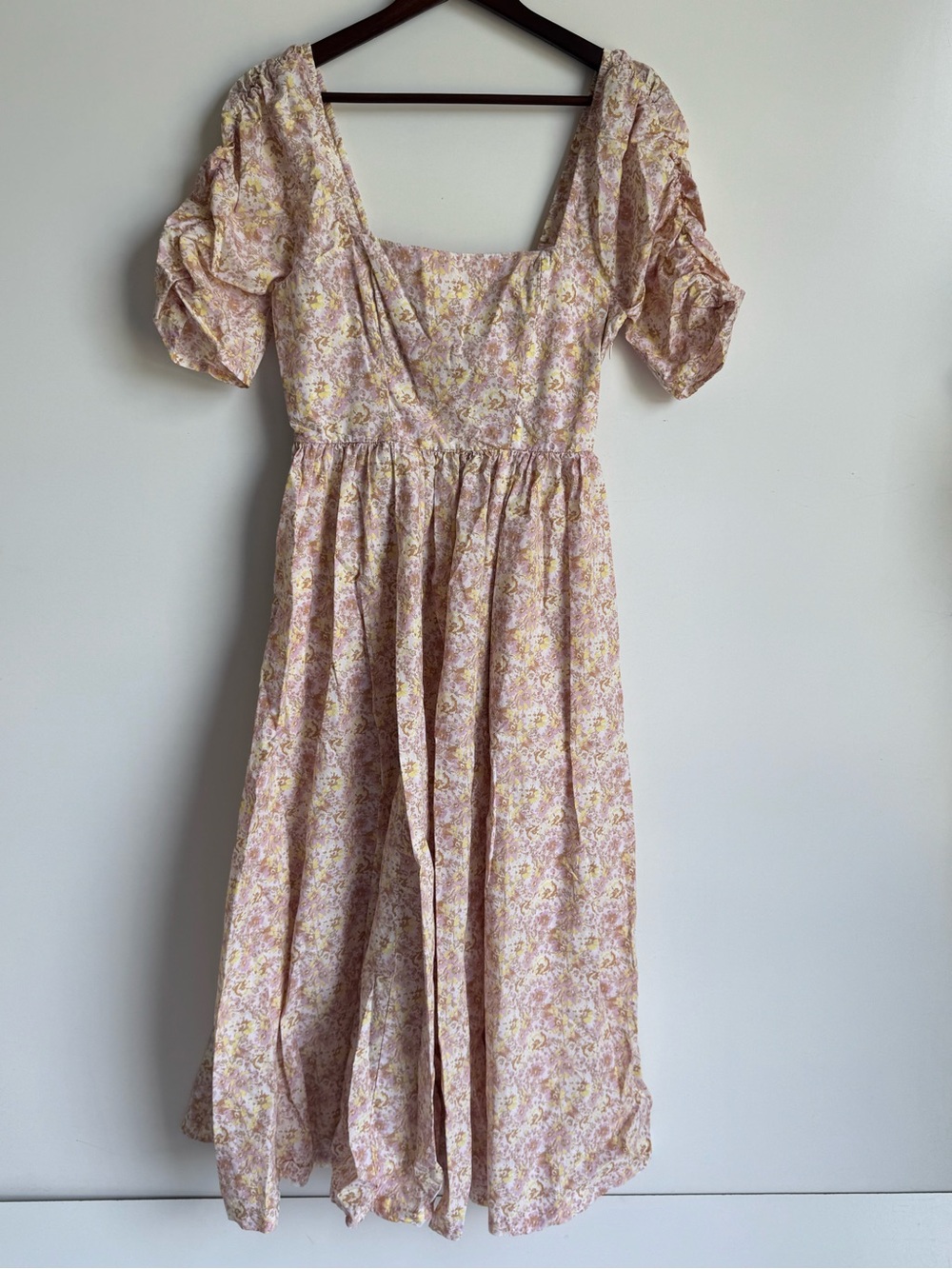 Free People She's A Dream Cream Floral Print Puff Sleeve Midi Dress 6 milkmaid - Picture 2 of 13